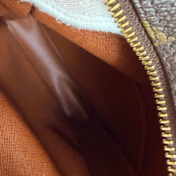 Louis Vuitton Amazone Shoulder Bag - Picture 15 of 16